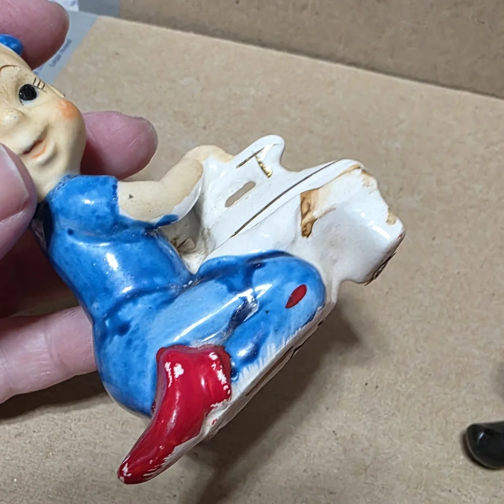 Vtg Pixie Elf Sewing Themed Salt Pepper Shaker Set #145